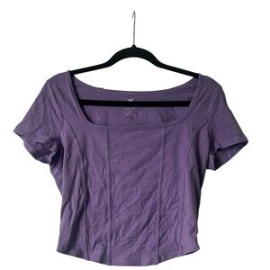 Hollister Women's Purple Short Sleeve Tee